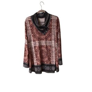 Chic Women's Patterned Blouse in Red and Black